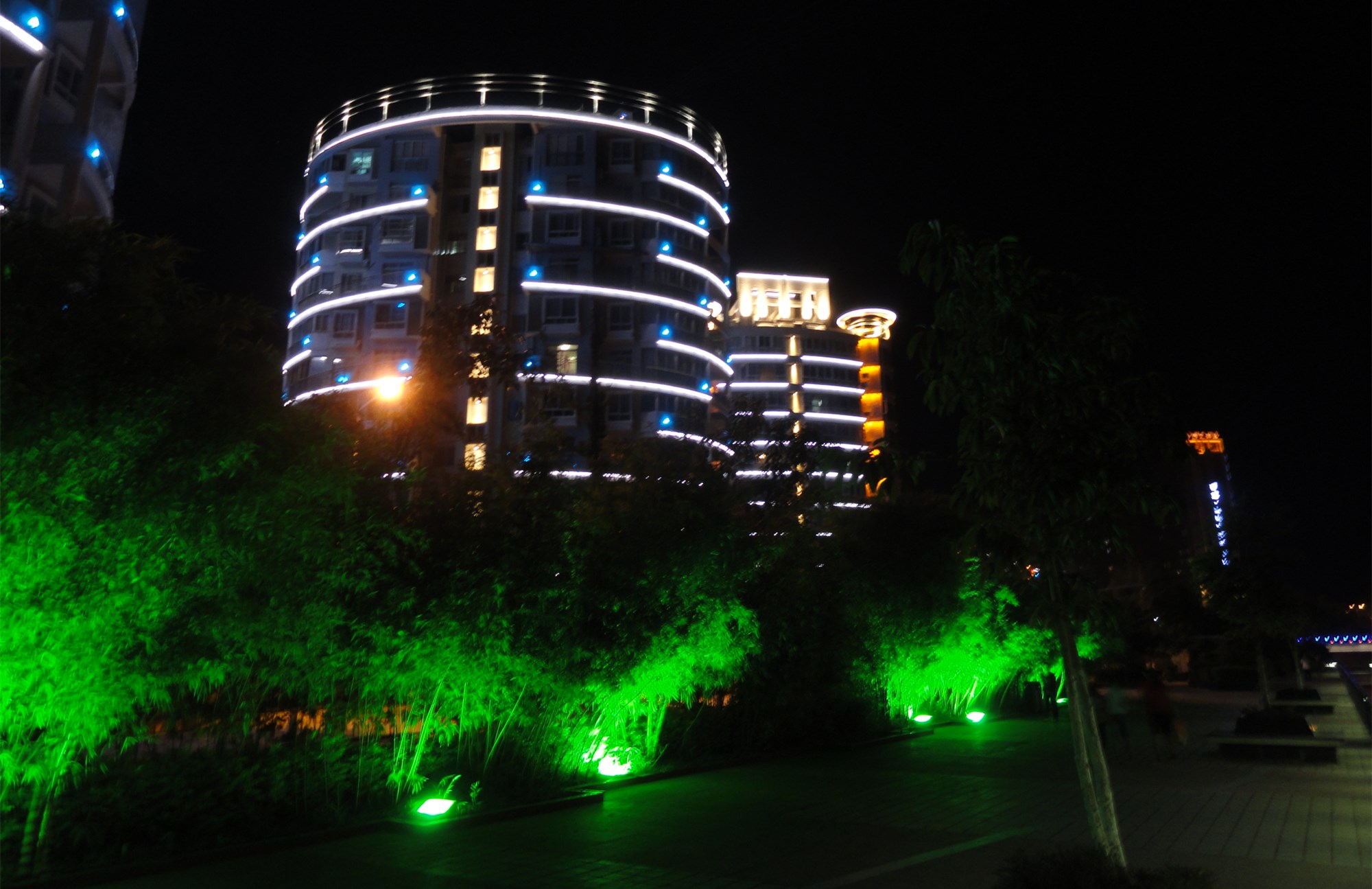 LED户外亮化工程让城市更美丽